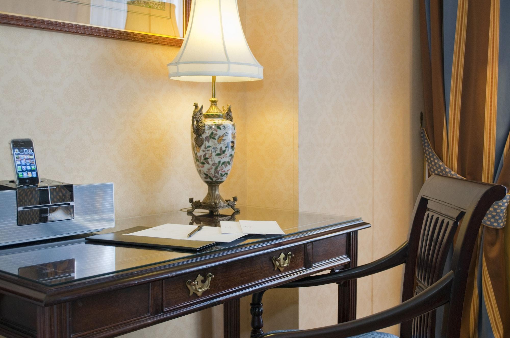 Park Plaza Santiago Hotel Екстериор снимка