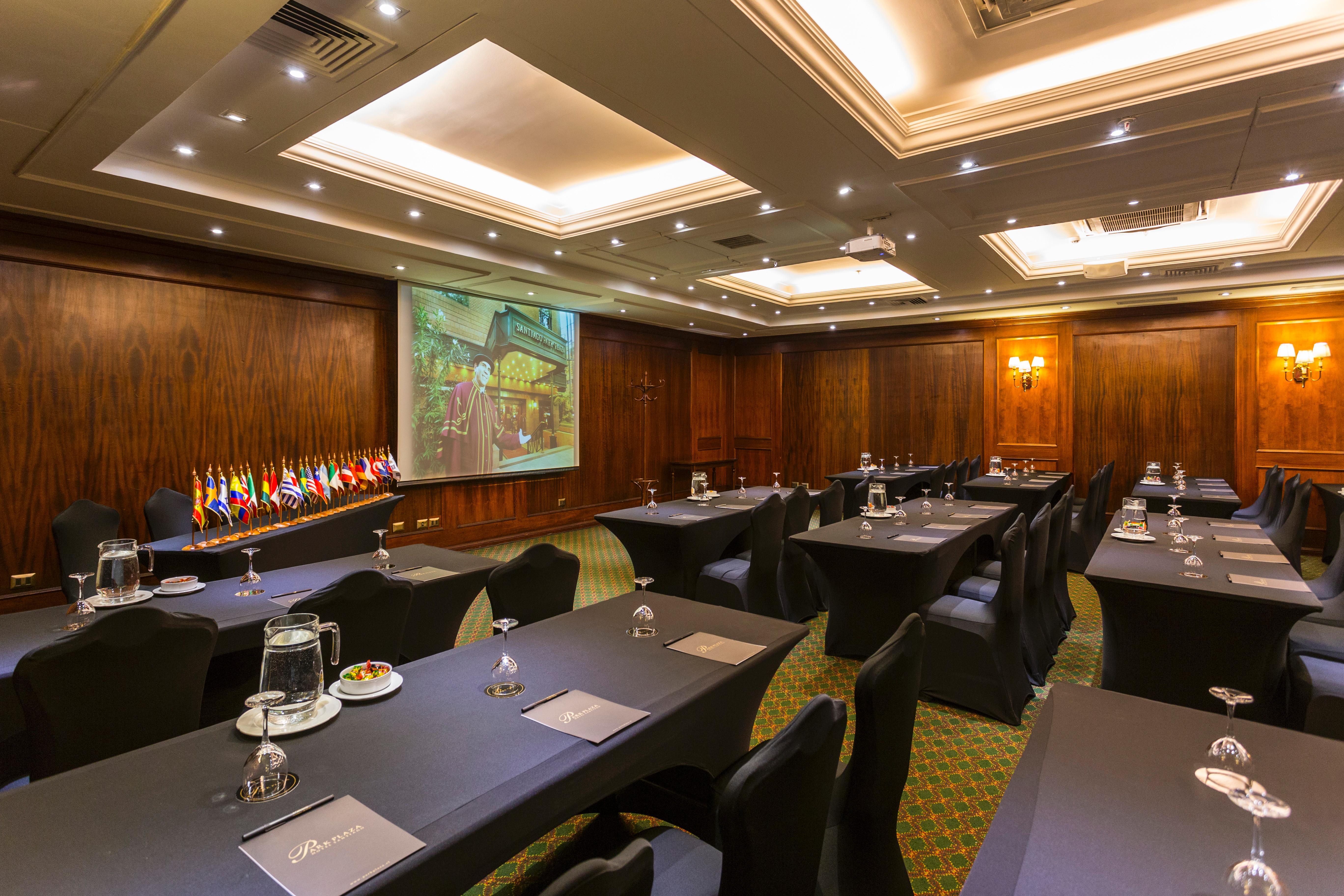 Park Plaza Santiago Hotel Екстериор снимка