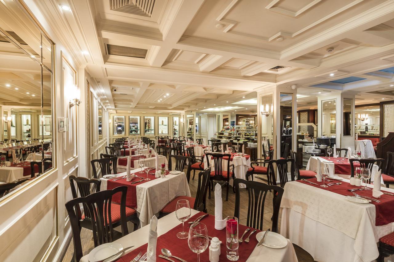 Park Plaza Santiago Hotel Екстериор снимка