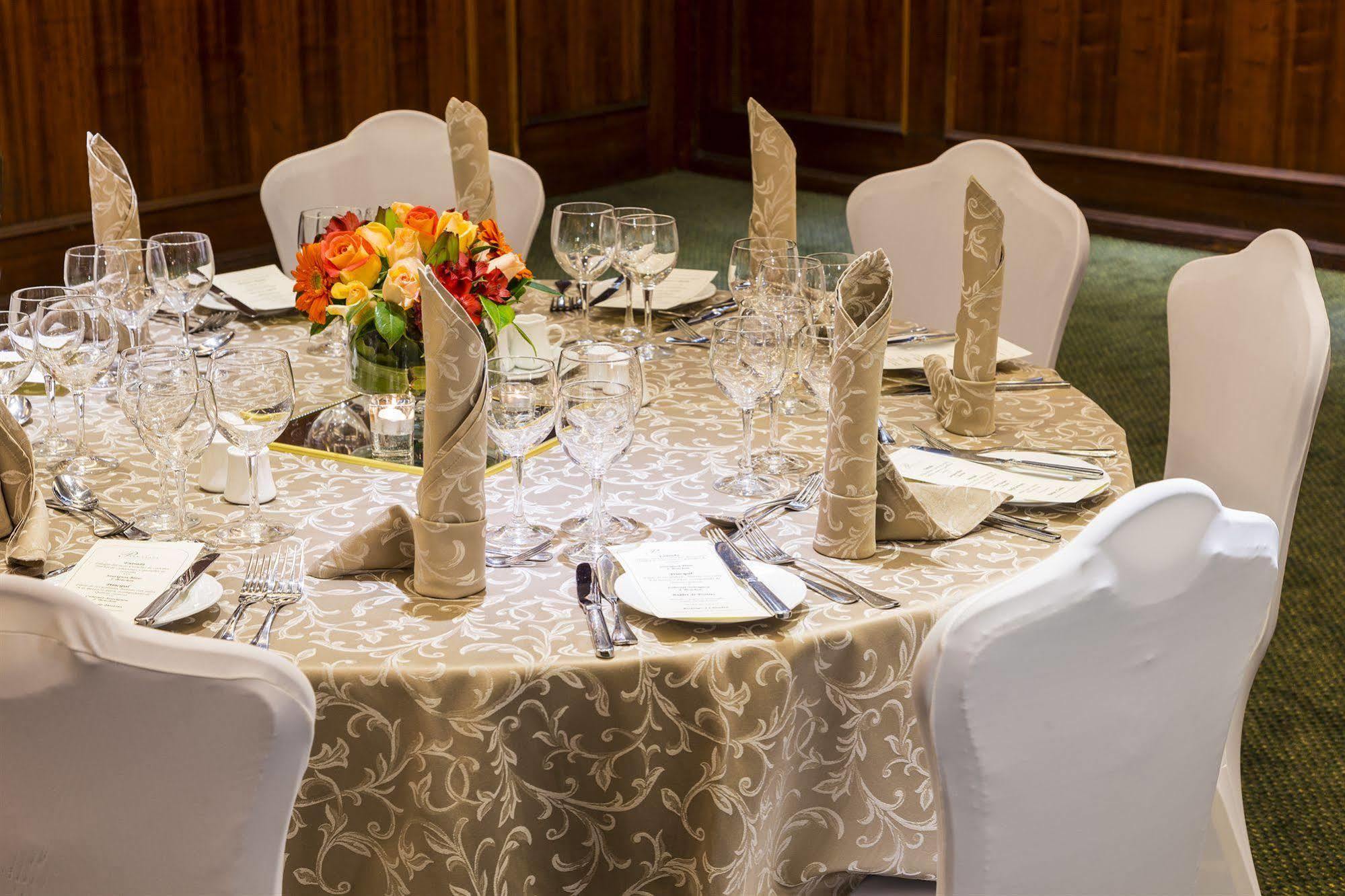 Park Plaza Santiago Hotel Екстериор снимка